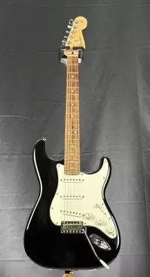 Store Special Product - Fender - Player Stratocaster Pau Ferro - Black