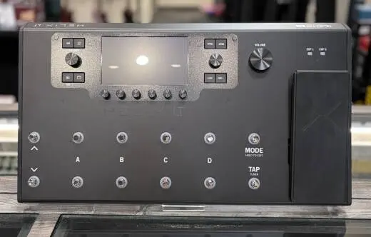 Store Special Product - Line 6 - Helix LT Amp & FX Pedal Board