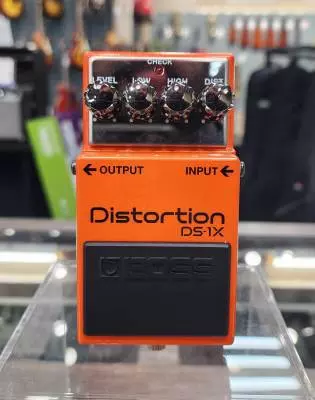 Store Special Product - BOSS - DS-1X Special Edition Distortion Pedal