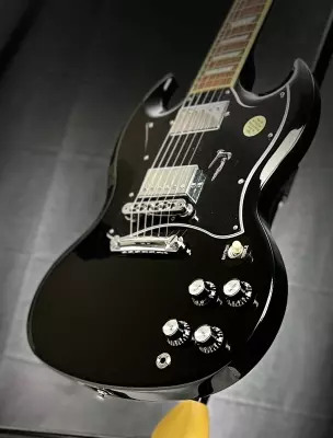 Store Special Product - Gibson - SG Standard Electric Guitar with Gigbag - Ebony