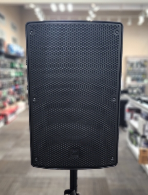 Store Special Product - Yorkville - YXL10P 10 Inch 1000 Watt Powered Loudspeaker