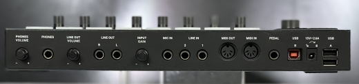 Store Special Product - Native Instruments - MASCHINE+ Standalone Music Production System