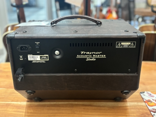 Store Special Product - Traynor - 2-Channel Compact Stereo Acoustic Guitar Amp - 65 Watts
