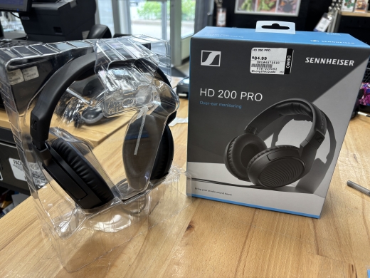 Store Special Product - Sennheiser - HD 200 PRO