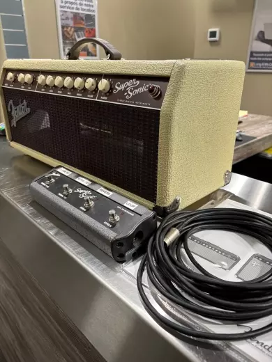 Store Special Product - Fender - 216-1000-400