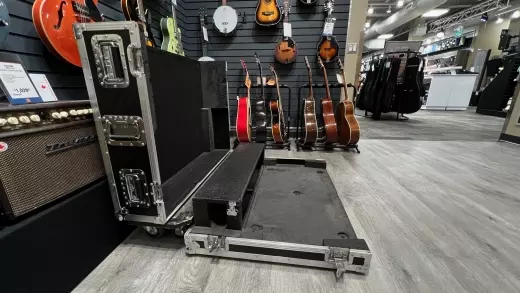 Store Special Product - Gator - GTOUR-X32CMPCTW