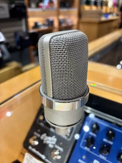 Store Special Product - Neumann - TLM 102 STUDIO