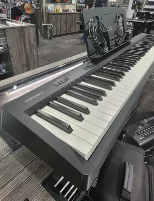 Store Special Product - Roland - FP-10-BK