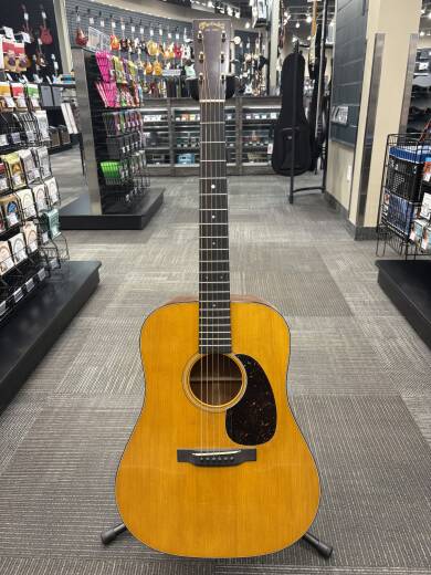 Store Special Product - Martin Guitars - D-18 VTS Authentic 1937 Aged Dreadnought Acoustic Guitar w/Case