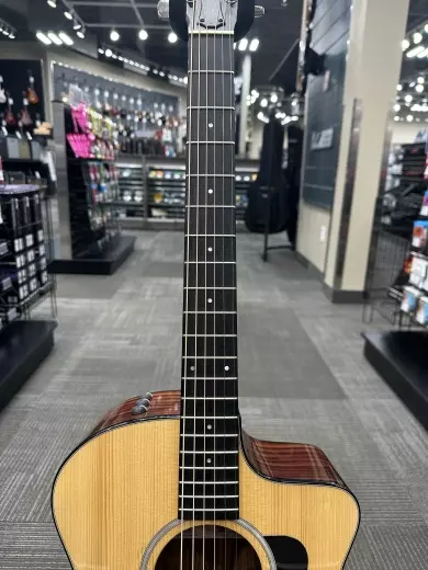 Store Special Product - Taylor Guitars - 214ce Plus Rosewood/Spruce Acoustic/Electric Guitar with Gigbag
