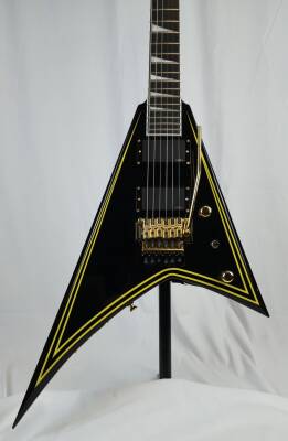 Store Special Product - Jackson Guitars - MIJ RR24MG Black w/ Yellow Pinstripes