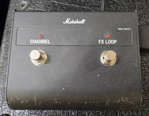 Store Special Product - Marshall - DSL40 Combo