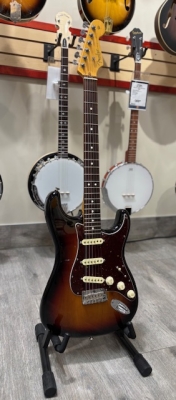 Store Special Product - FENDER AM PRO II STRAT RW 3TSB