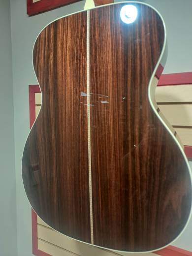 Store Special Product - Martin Guitars - 000-42 V18