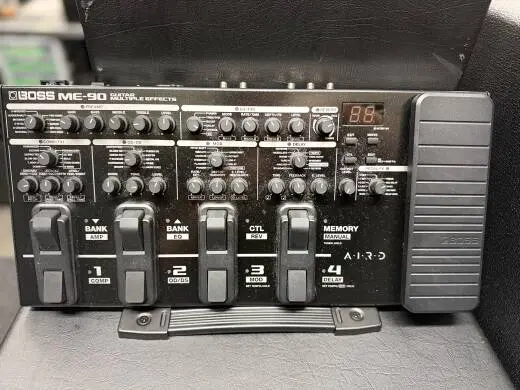 Store Special Product - BOSS - ME-90