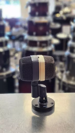Store Special Product - AKG - D12 VR