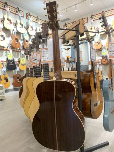 Store Special Product - Martin Guitars - OM-28 MOD DLX