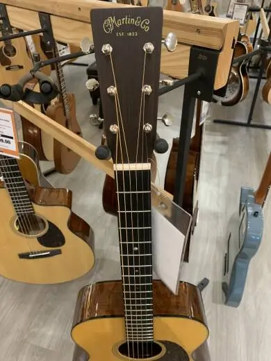 Store Special Product - Martin Guitars - 000-18 2014