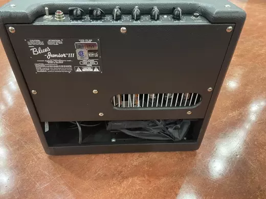 Store Special Product - Fender - 223-0500-000