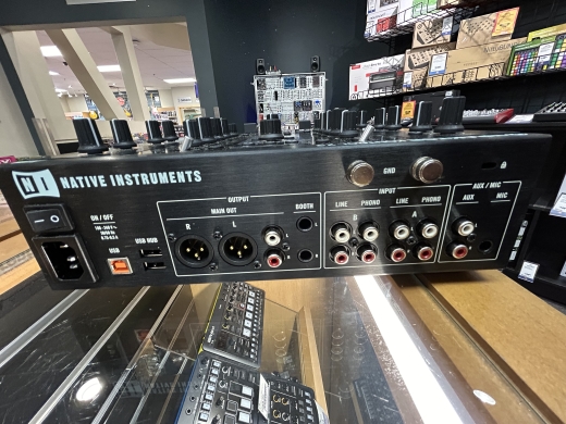 Store Special Product - Native Instruments - TRAKTOR KONT Z2