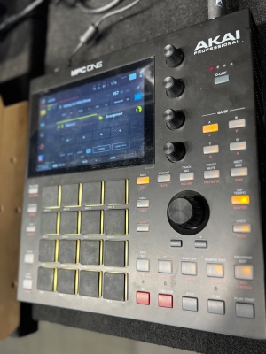Store Special Product - Akai - MPC ONE