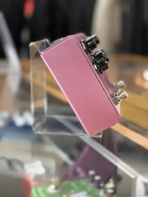 Store Special Product - Strymon - DIG