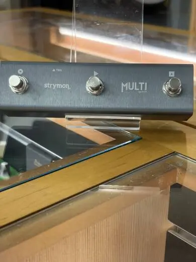 Store Special Product - Strymon - MULTI SWITCH