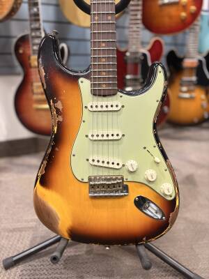 Store Special Product - Fender Custom Shop \