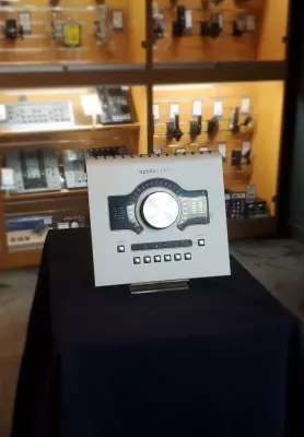 Store Special Product - Universal Audio - UA-APLTWDU/HE