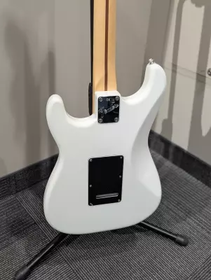 Store Special Product - Fender - American Performer