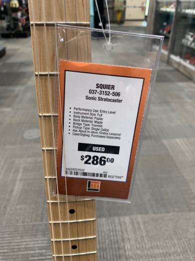 Store Special Product - Squier - Sonic Stratocaster, Maple Fingerboard - Black