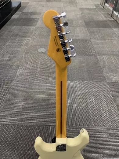 Store Special Product - Fender - American Professional II Stratocaster, Maple Fingerboard - Olympic White