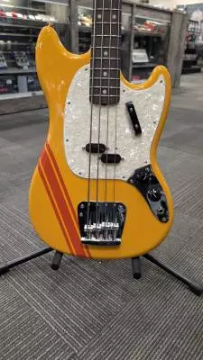 Store Special Product - FENDER VINTERA II 70S MSTNG BASS RW CORA W/GB