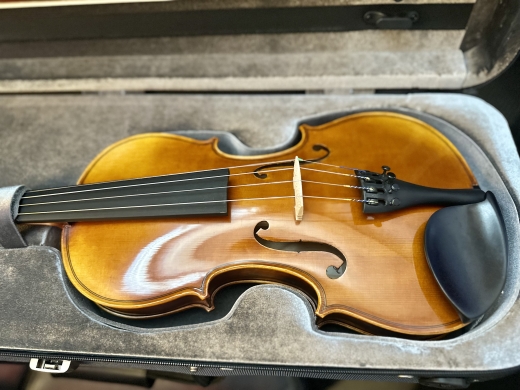 Store Special Product - Yamaha Band - V7SG 4/4