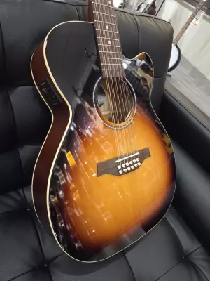 Store Special Product - Seagull Guitars - S12 CH CW SPRUCE SNBRST GT PRESYS II