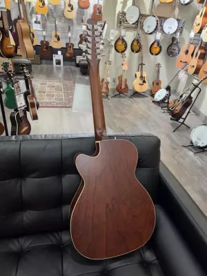 Store Special Product - Seagull Guitars - S12 CH CW SPRUCE SNBRST GT PRESYS II