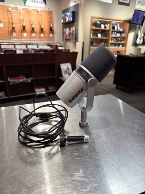 Store Special Product - Shure - MV7-S