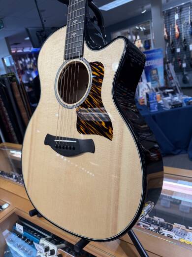 Store Special Product - Taylor Guitars - Next Generation Builder\