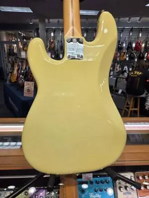 Store Special Product - FENDER PLAYER II P-BASS MPL HYW