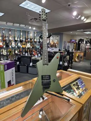 Store Special Product - EVH STAR LTD EB MATTE ARMY DRAB W/GB