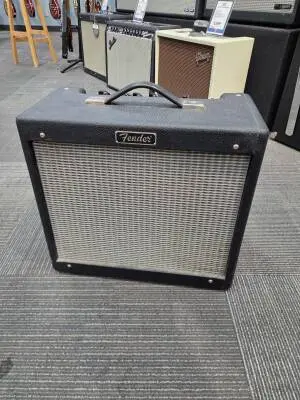 Store Special Product - FENDER BLUES JR BLACK