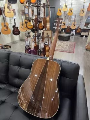 Store Special Product - Martin Guitars - D-35 V18