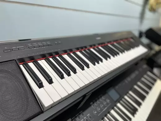 Store Special Product - Yamaha - NP12 B