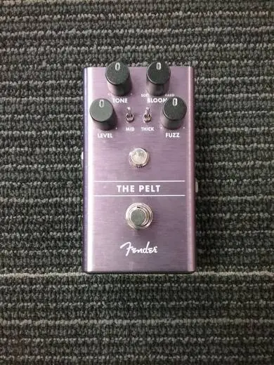 Store Special Product - FENDER THE PELT FUZZ