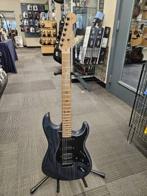 Store Special Product - Fender - 017-3911-770