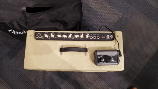 Gear Hunter FENDER HOT ROD DELUXE BLOND TOLEX OXBLOOD GRILL