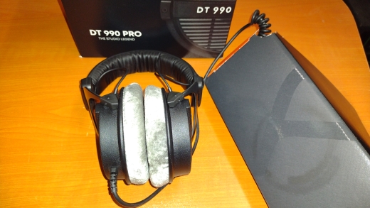 Store Special Product - Beyerdynamic - DT990 PRO-250