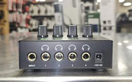 Store Special Product - Mackie - HM-4 MACKIE