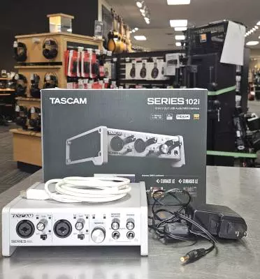 Store Special Product - Tascam - SERIES 102I