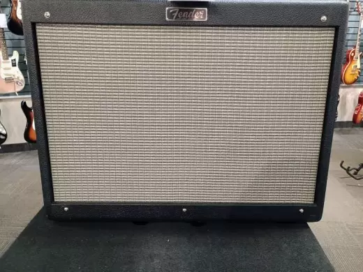 Store Special Product - Fender - 223-1200-000